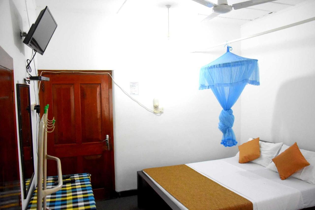 Molino Tourist Rest Anuradhapura Hotel Exterior photo